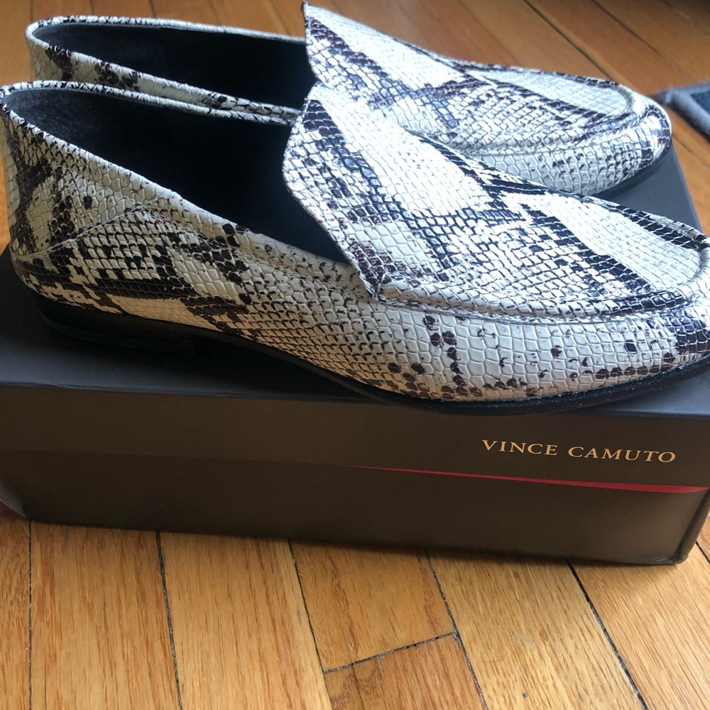 Brand New Vince Camuto Snakeskin Loafers